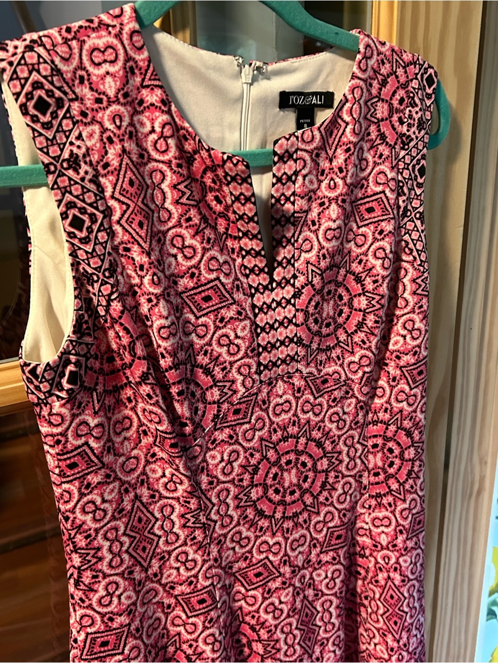 NWOT ROZ & ALI Printed Sleeveless A-Line Midi Dress, Zipper Back, V Neck, Lined